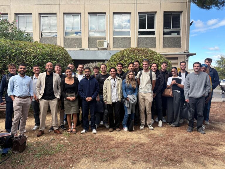Entrepreneuriat à impact : les étudiants + Café Pointu